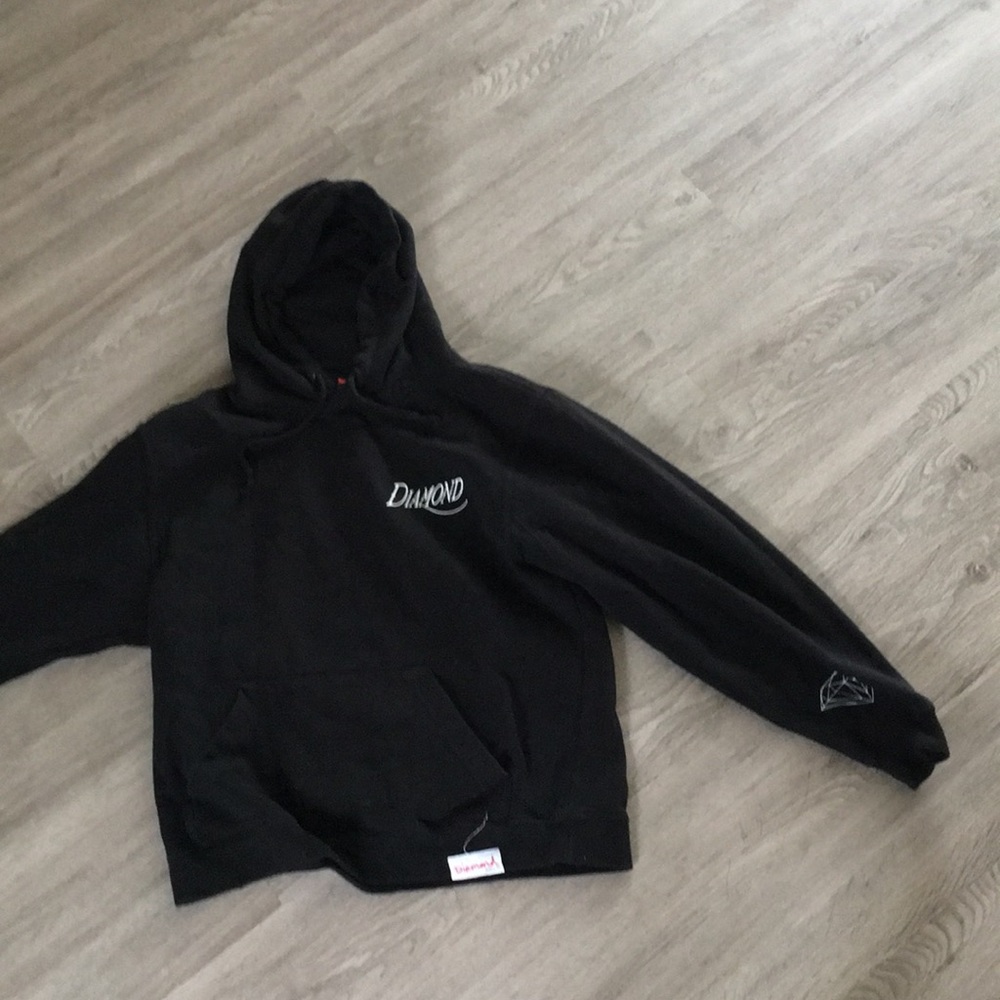 black diamond swearshirt